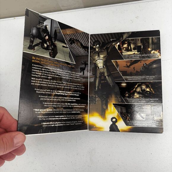 F.E.A.R.: First Encounter Assault Recon FEAR (PC, 2005) - Complete BIG BOX - Picture 3 of 9